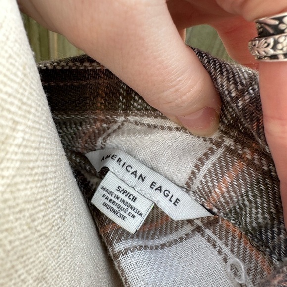 American Eagle Casual Loose Fit Mossy Plaid Oversized Button Down Cozy Shirt - Picture 4 of 9